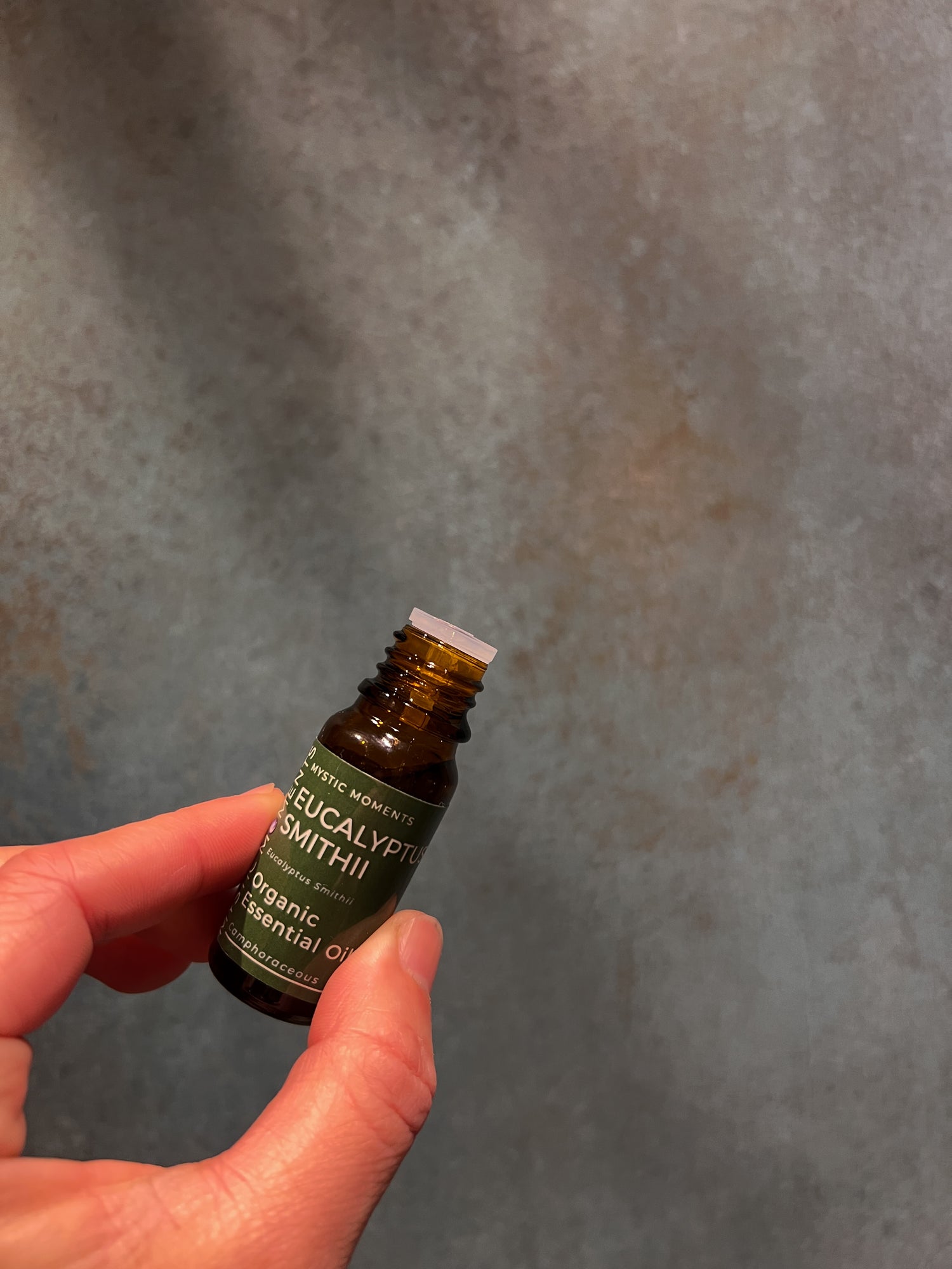 Refillable Organic Eucalyptus Smithii Essential Oil