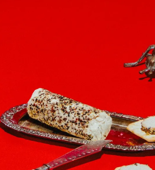 Crack On Black Pepper Log